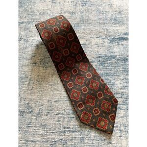 Nautica Blue Red Green Medallion 100% Silk Tie